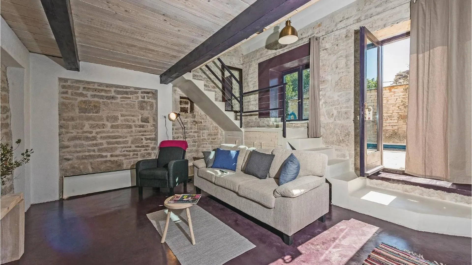 Amazing Home In Pridraga With Wifi