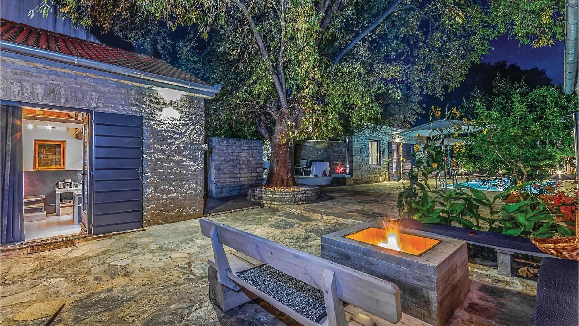 Amazing Home In Pridraga With Wifi